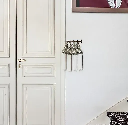 Hotel La Maison Du Champlain - D'hotes 2*